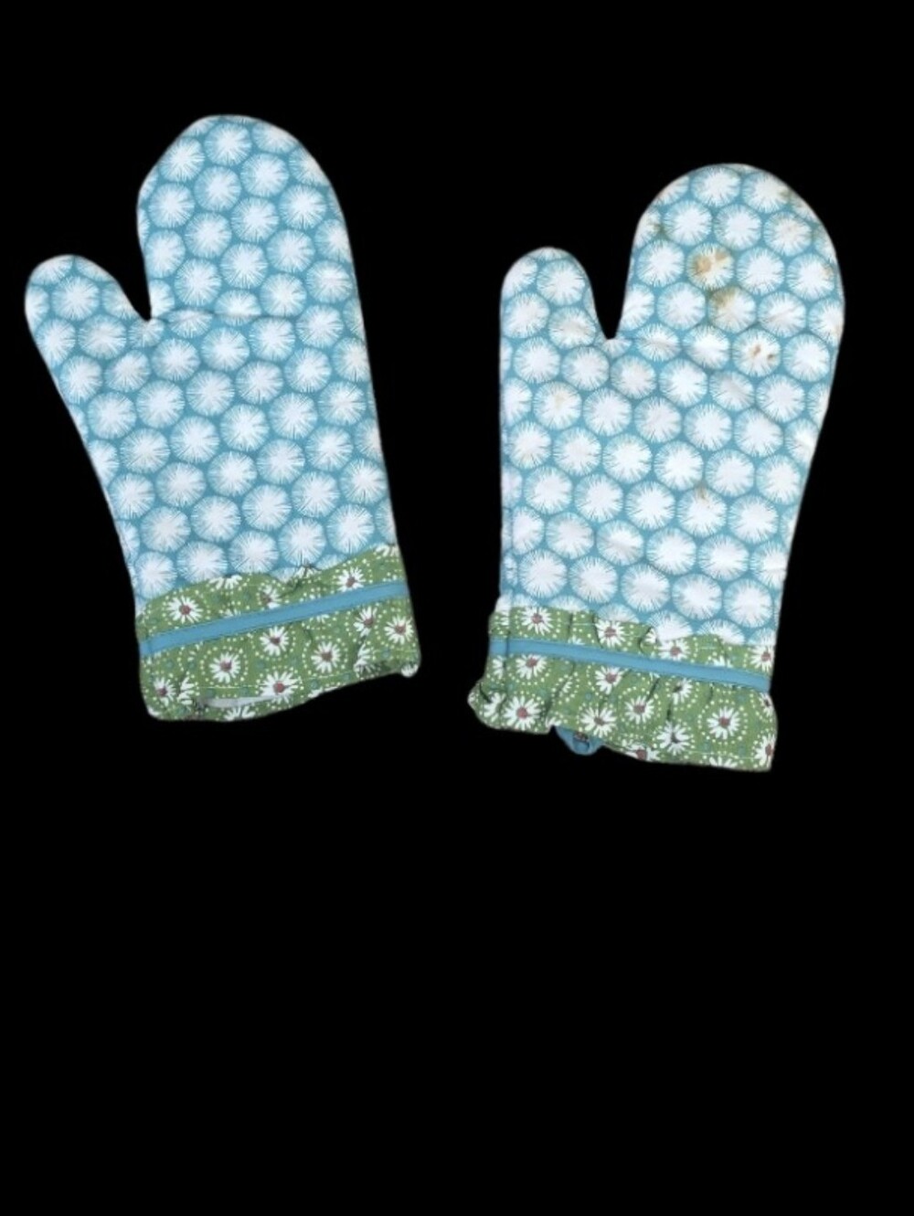 Pioneer Woman dandelion-patten oven Mitts